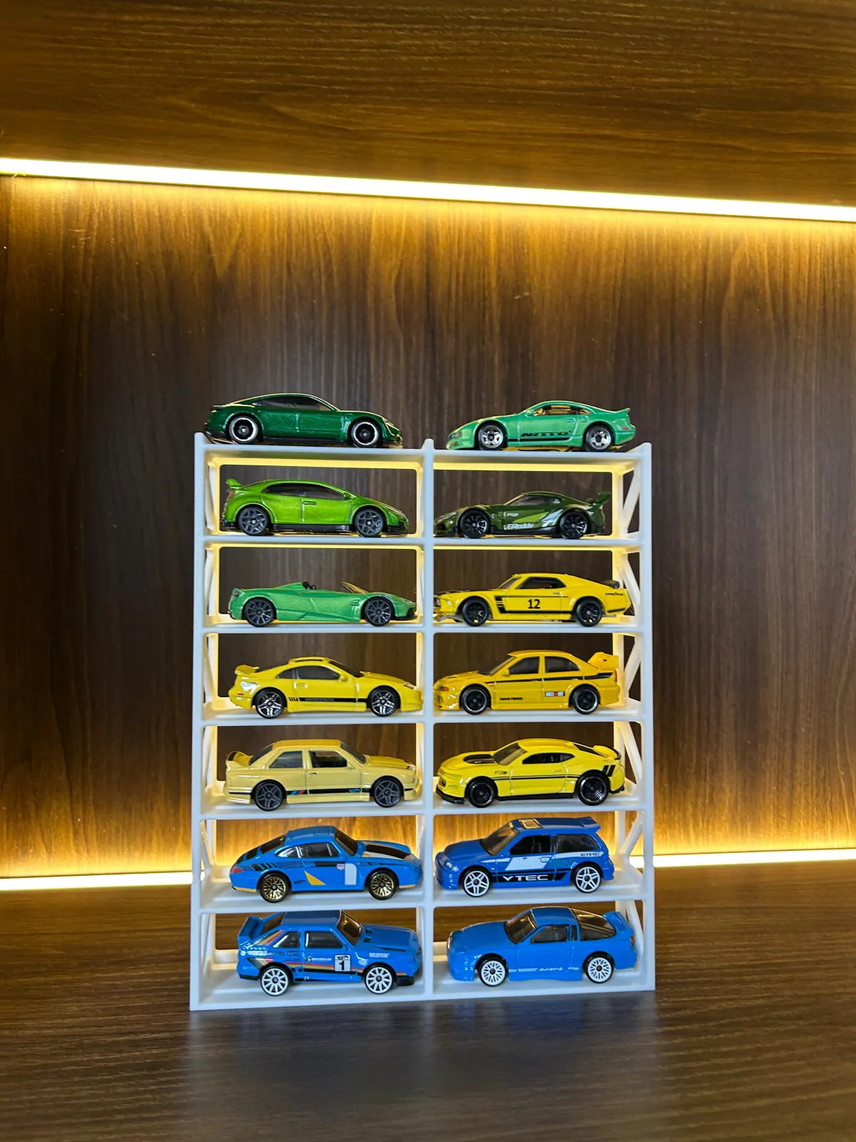 14 Araçlık Çok Katlı Koleksiyon Sergi Rafı – 1:64 Ölçek 2