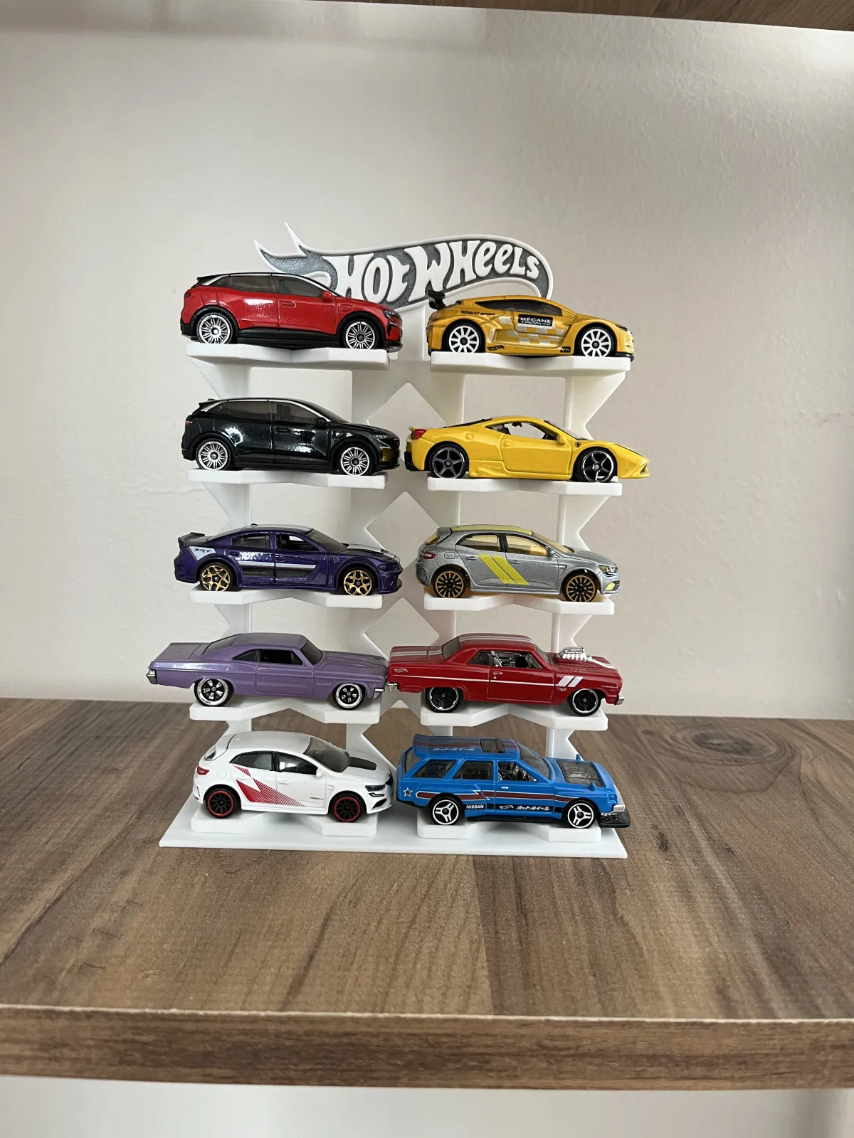 10 Araçlık Premium Koleksiyon Sergi Standı – 1:64 Ölçek 2