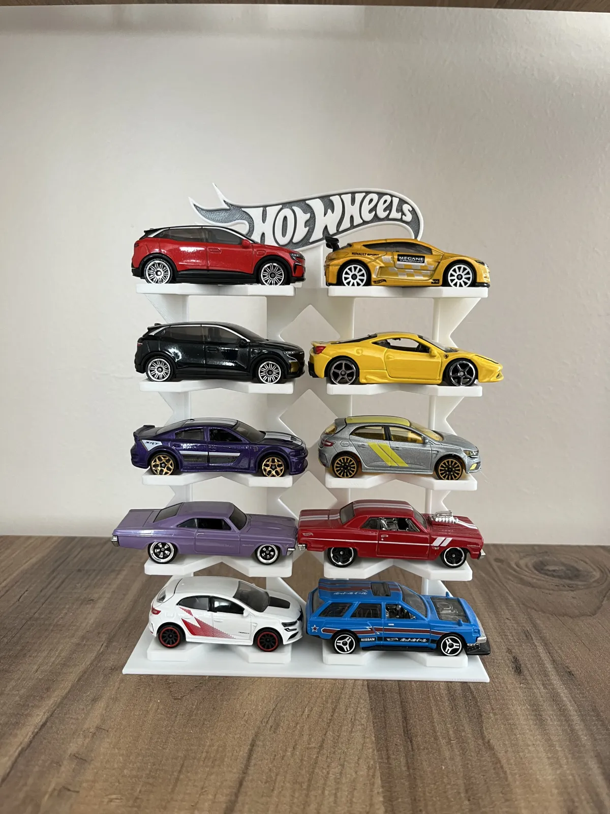 10 Araçlık Premium Koleksiyon Sergi Standı – 1:64 Ölçek 3