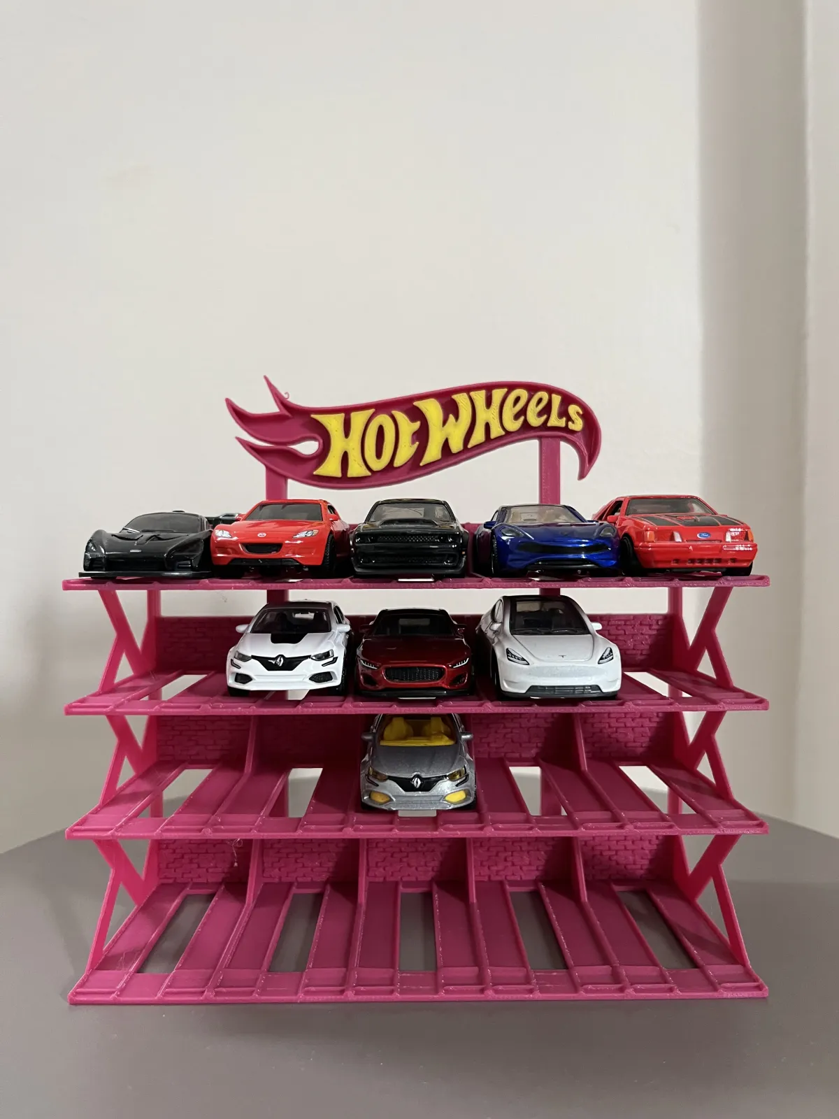 Hot Wheels Otopark Standı – Koleksiyon Sergi Rafı - Görsel 1