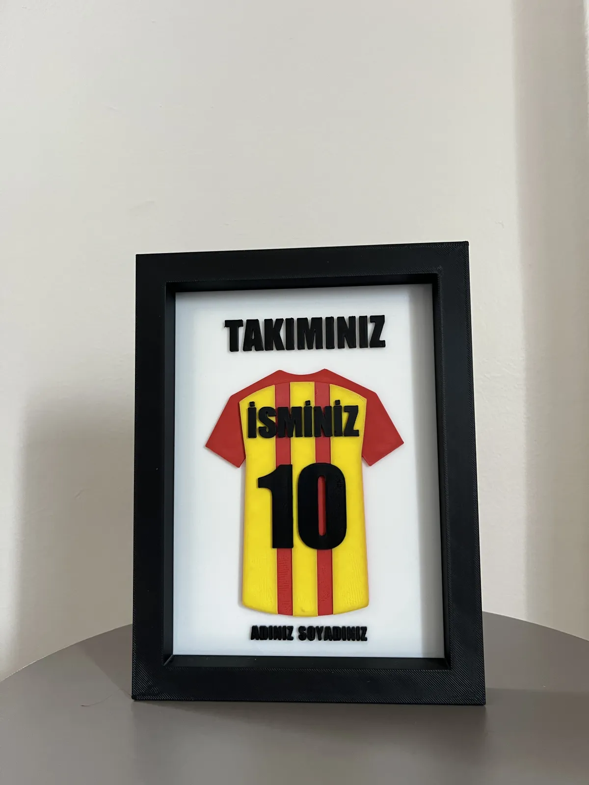 Kişiye Özel Futbol Forma Çerçevesi – Taraftar Dekoru - Görsel 2