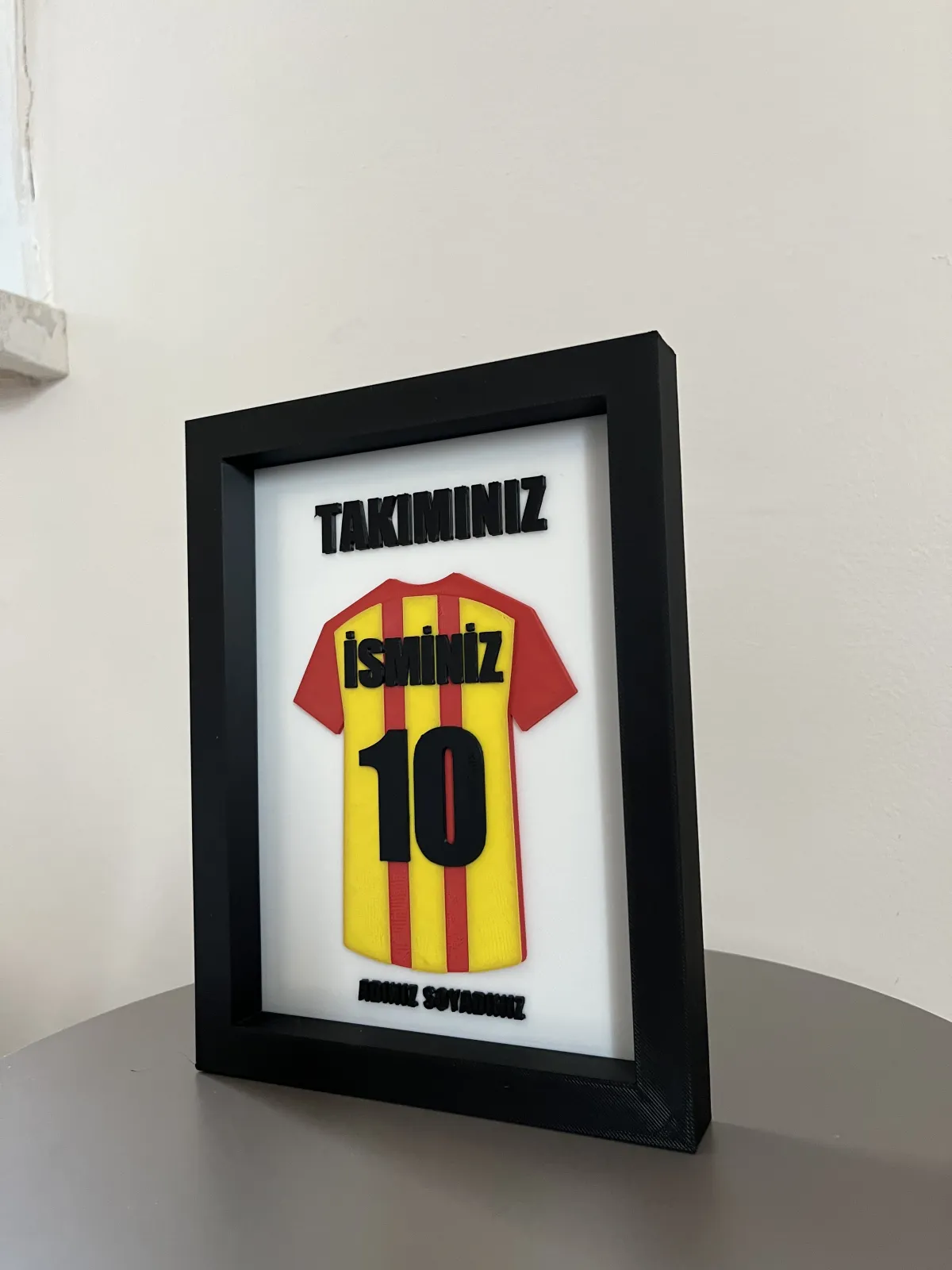Kişiye Özel Futbol Forma Çerçevesi – Taraftar Dekoru - Görsel 3