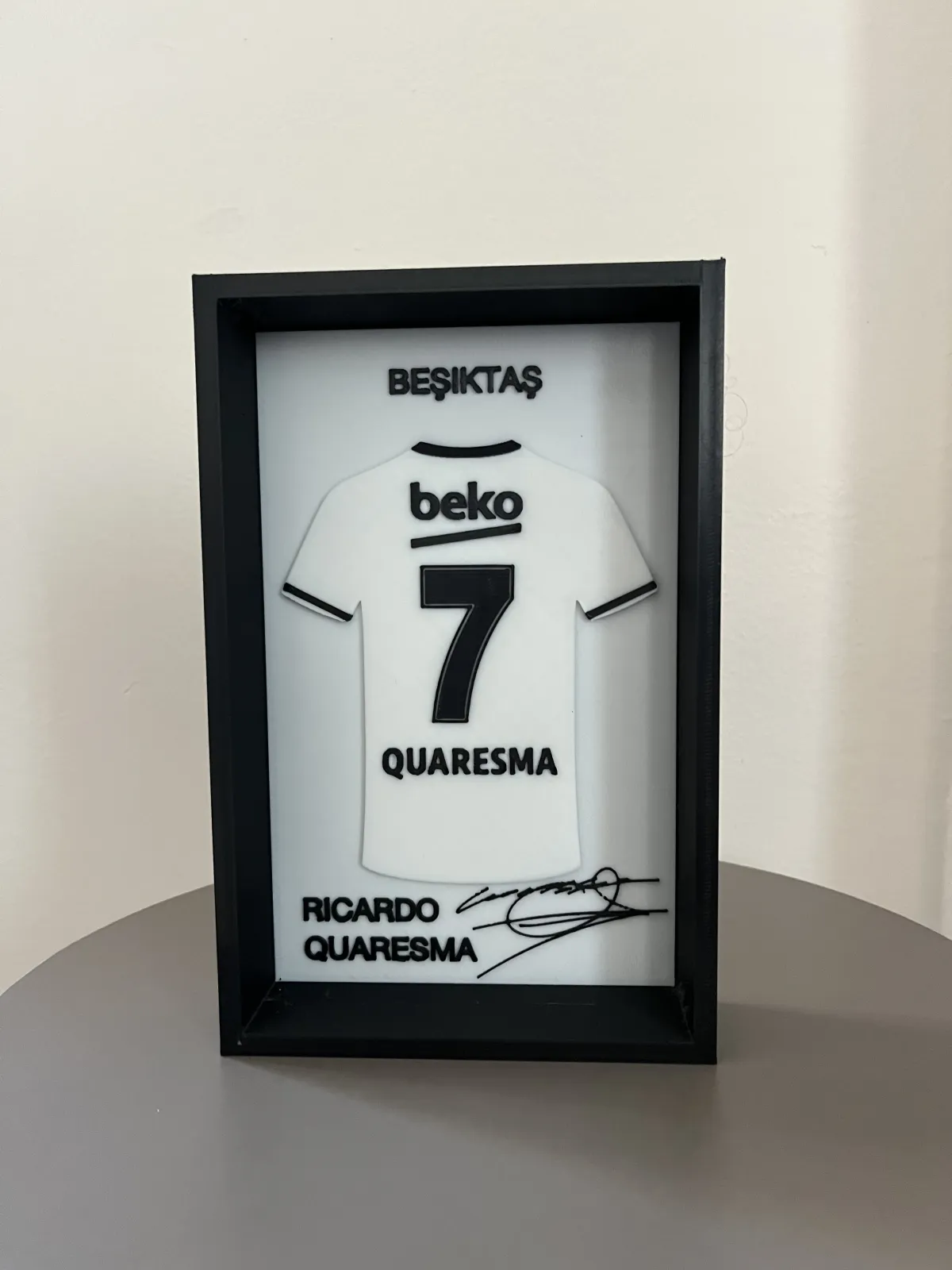 Beşiktaş Ricardo Quaresma İmzalı Forma Çerçevesi