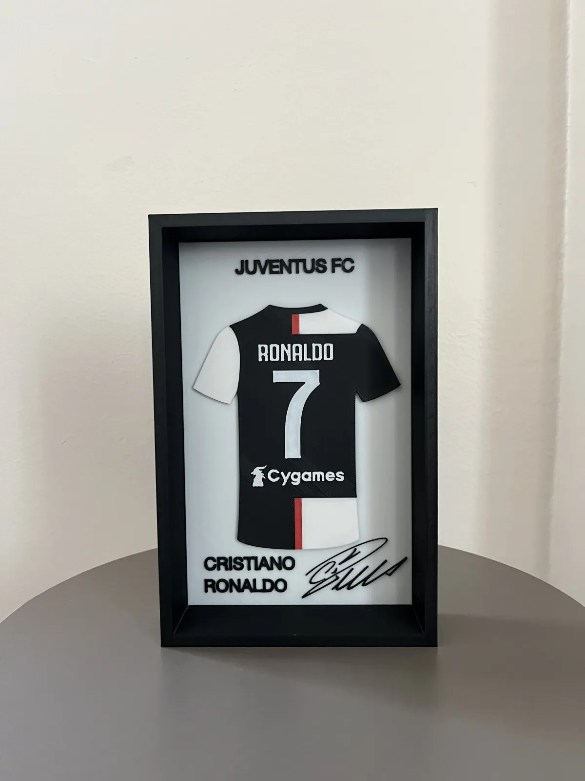 Juventus Cristiano Ronaldo İmzalı Forma Çerçevesi
