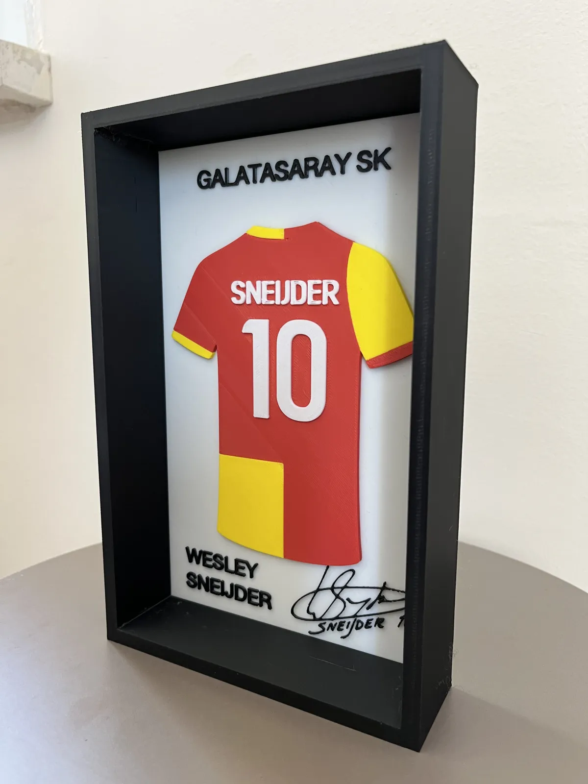 Galatasaray efsanesi Wesley Sneijder konseptiyle hazırlanmış dekoratif forma çerçevesi 3